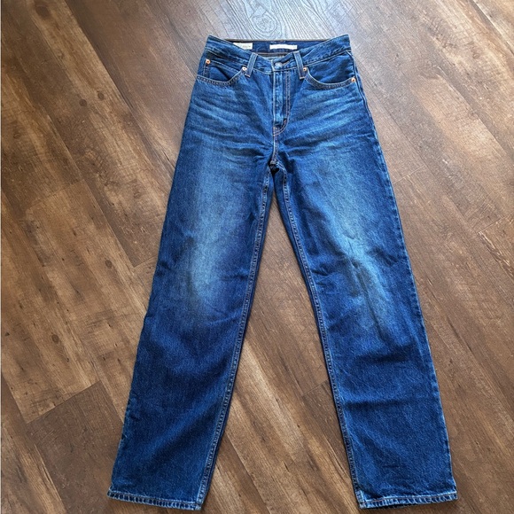 Levi's Straight Leg Women's “Dad” Jeans - Size 24 - Picture 2 of 3